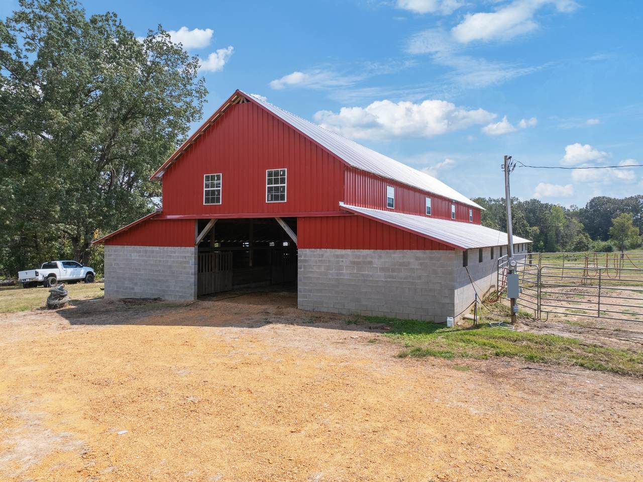 2117 Neely Sharp Rd - Photo 1