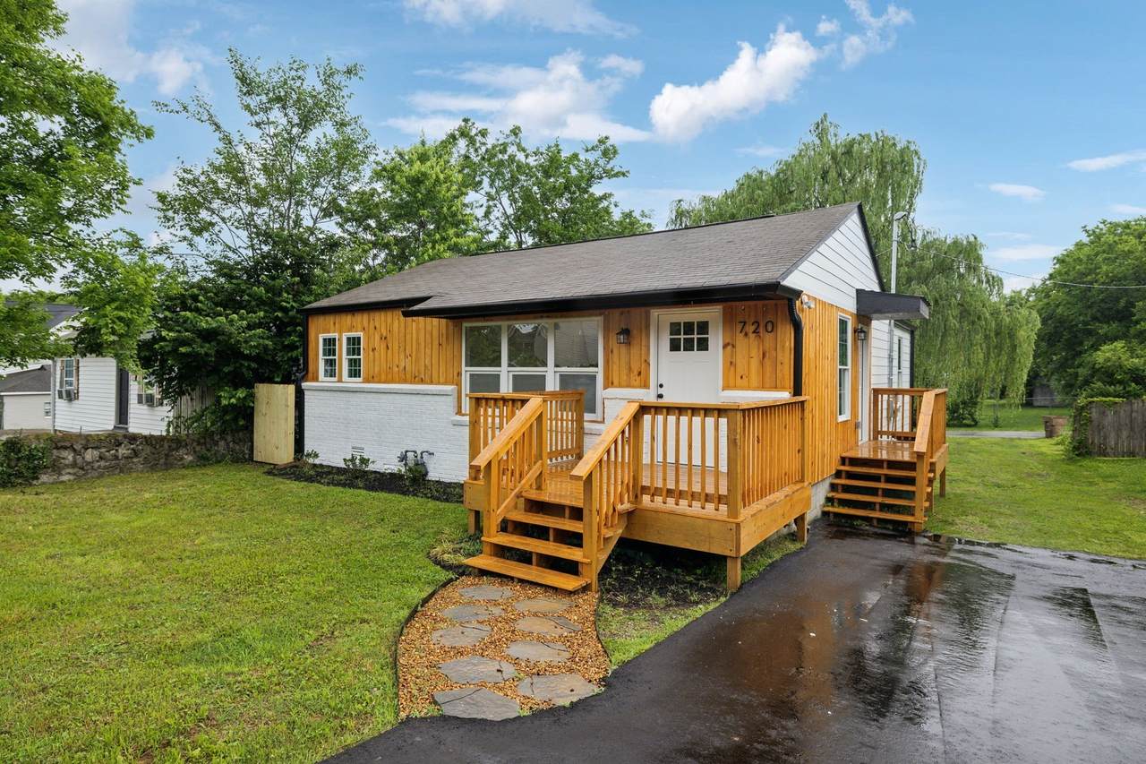 720 Lena St - Photo 1