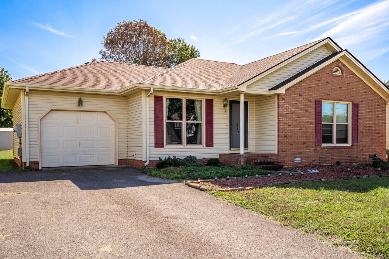 579 Winchester Dr - Photo 1