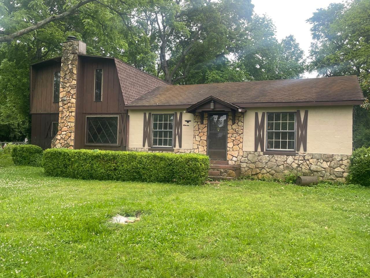 https://bt-photos.global.ssl.fastly.net/nashville/1280_boomver_1_RTC3012307-1.jpg