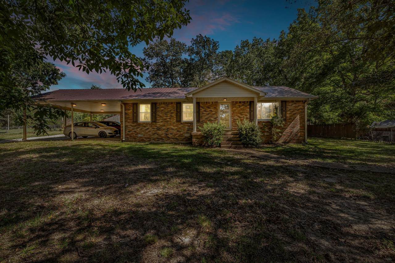 2210 Vineyard Field Dr - Photo 1