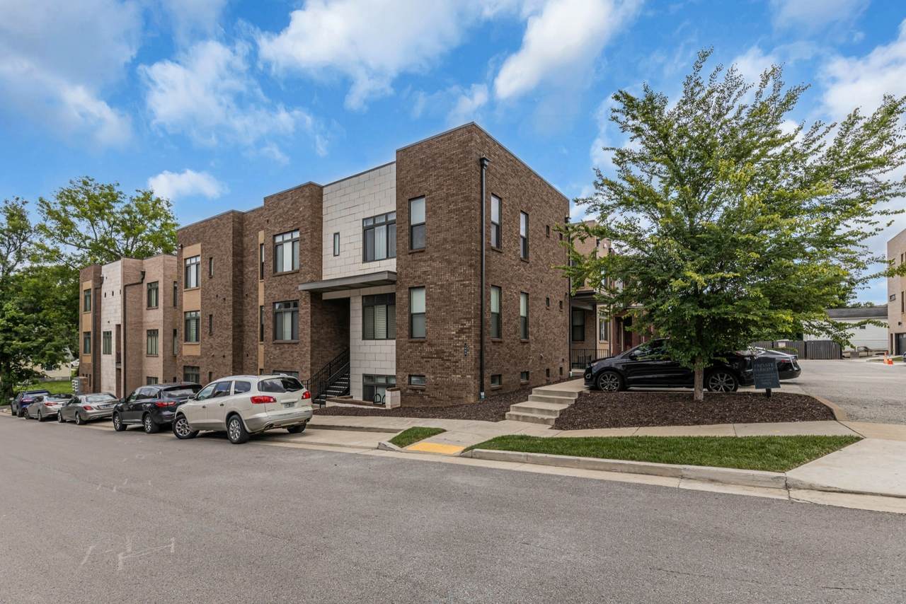 1608 Marshall Hollow Dr - Photo 1