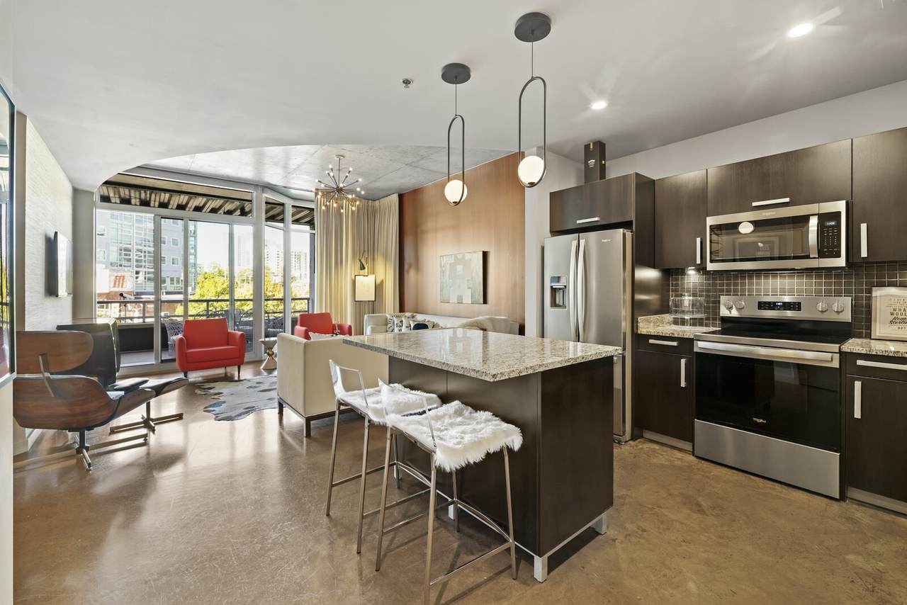 600 12th Ave S - Photo 1