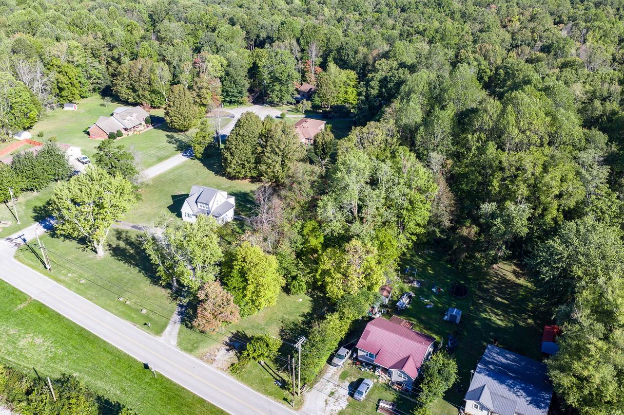 605 Woodcliff Rd - Photo 1