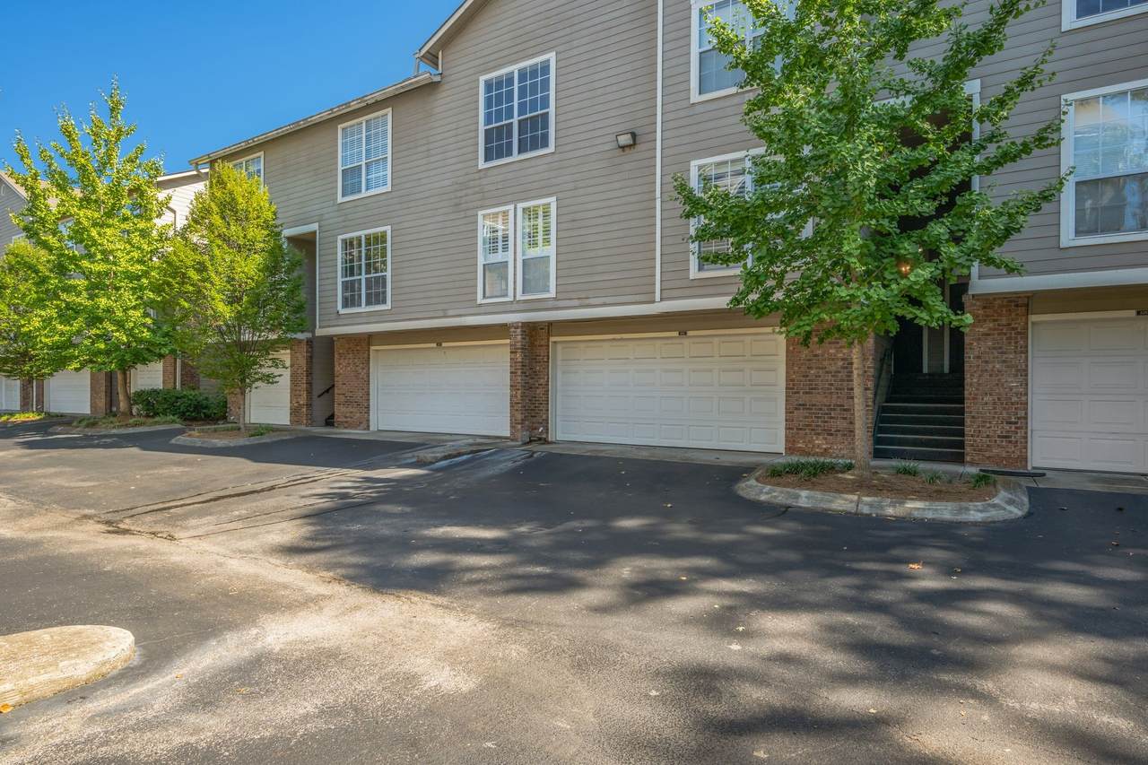 2053 Stokes Ln - Photo 1