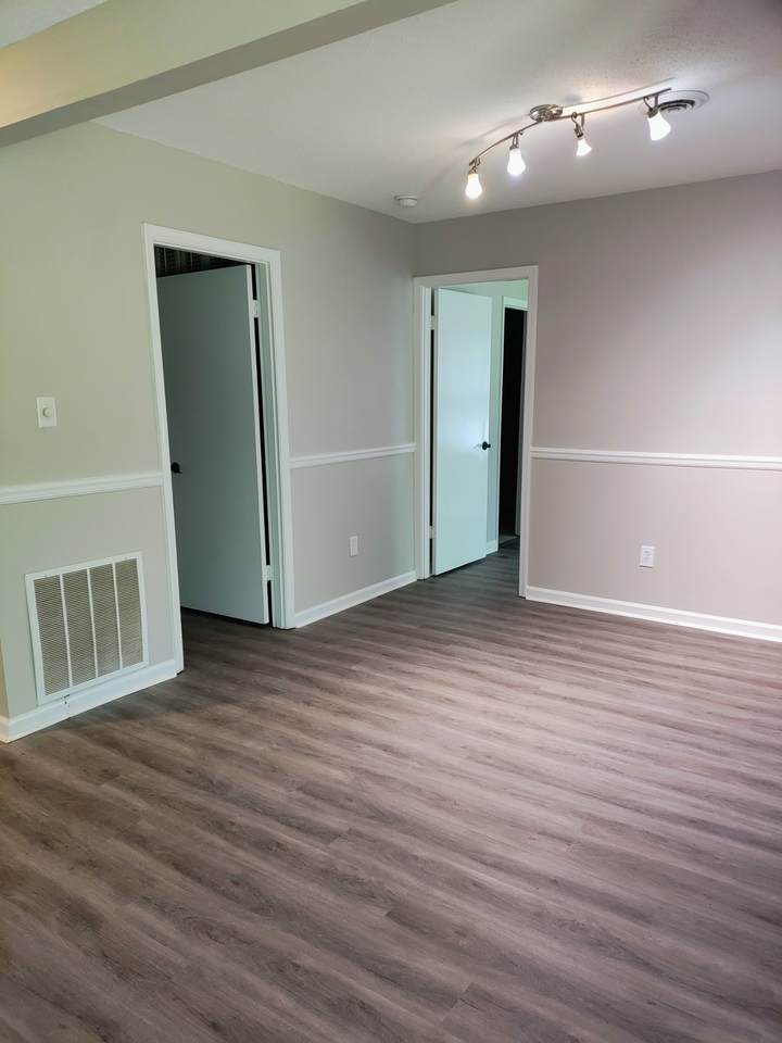 https://bt-photos.global.ssl.fastly.net/nashville/1280_boomver_1_RTC3015115-1.jpg
