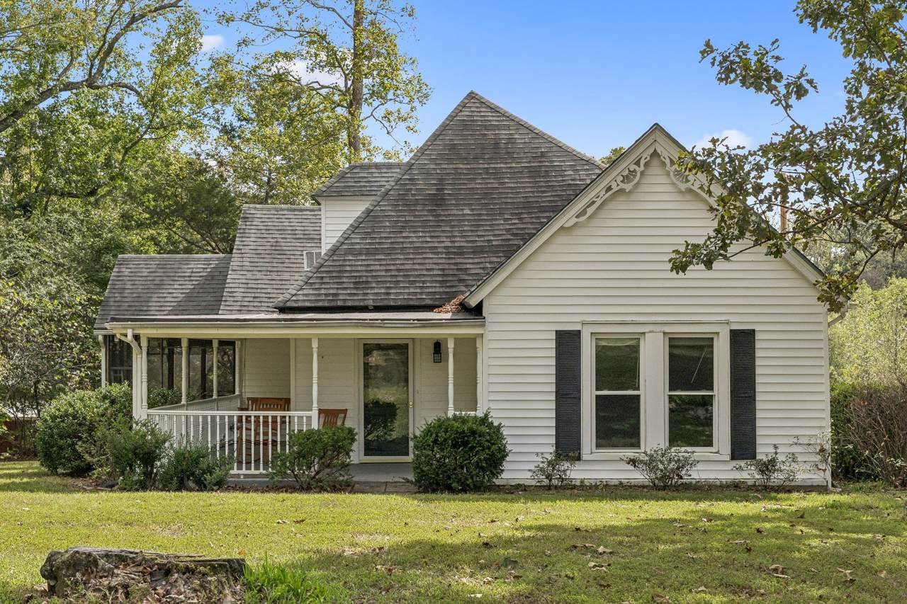 2075 Ussery Ln - Photo 1