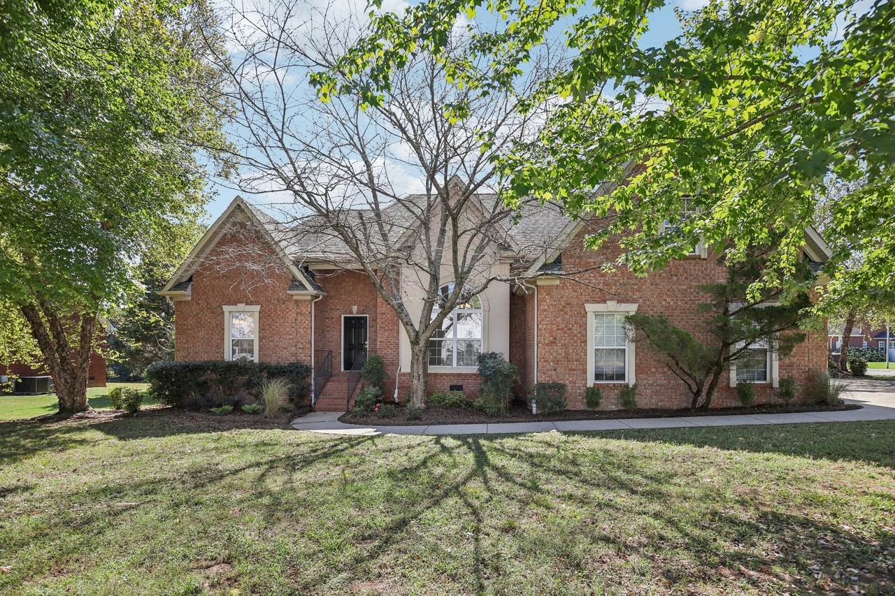 722 Osborne Ln - Photo 1