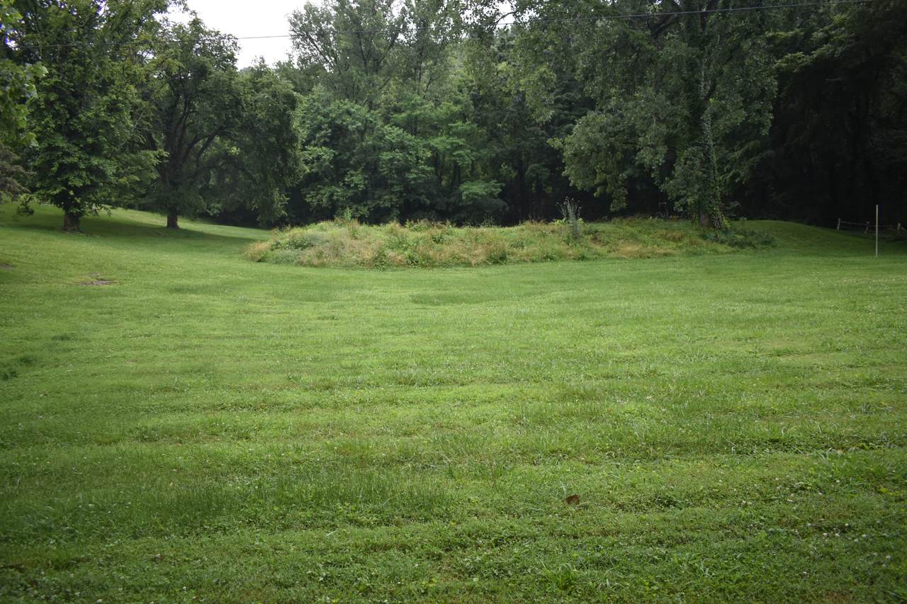 400 Forrester Hollow Ln - Photo 1