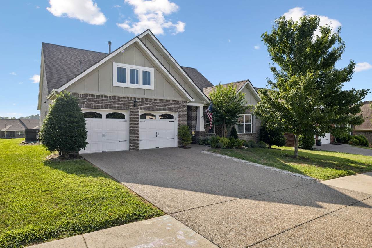 1022 Waterstone Dr - Photo 1