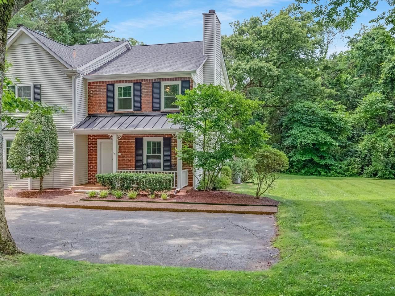 1301 Carriage Park Dr - Photo 1