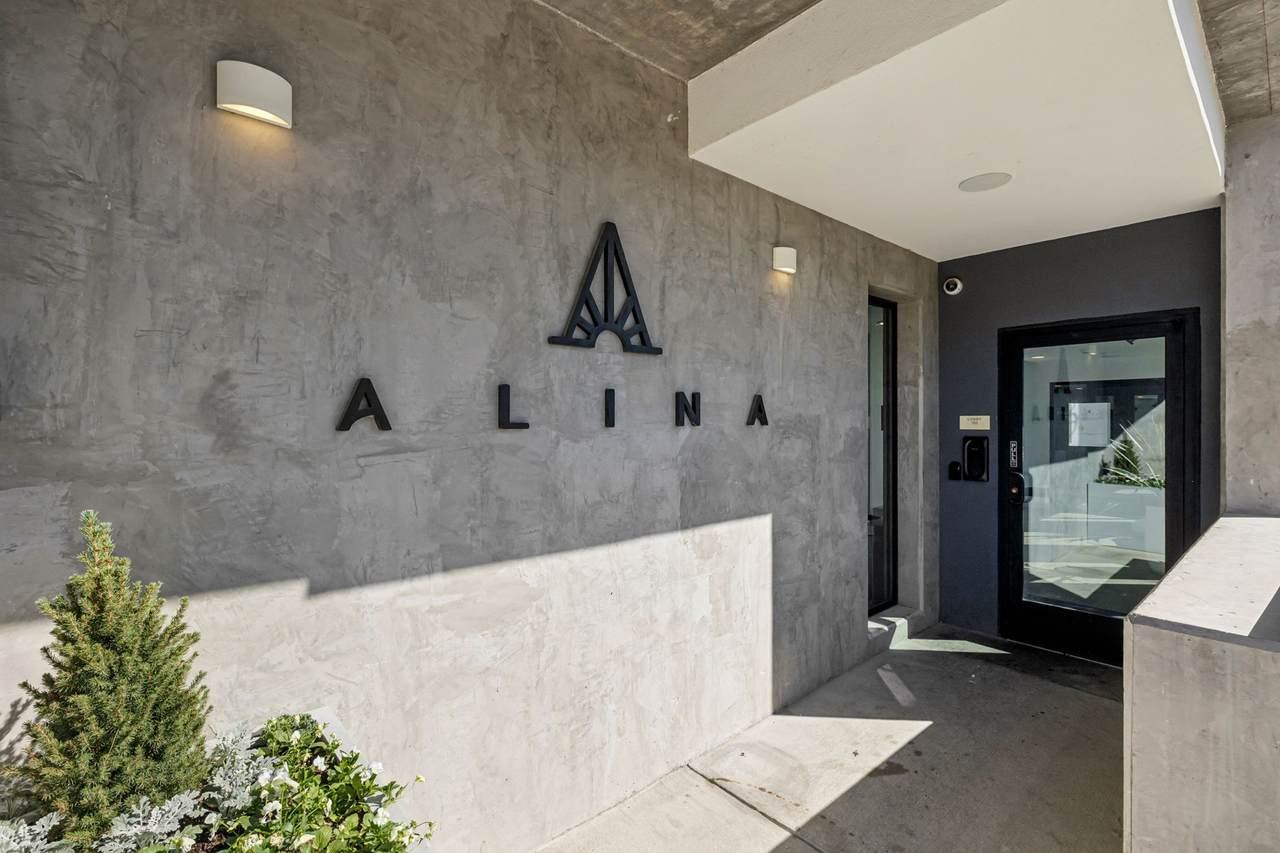 806 Olympic St - Photo 1