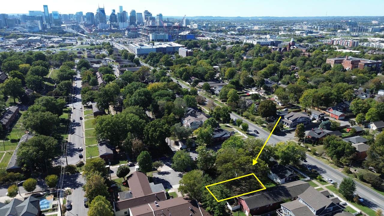 804B Shelby Ave - Photo 1