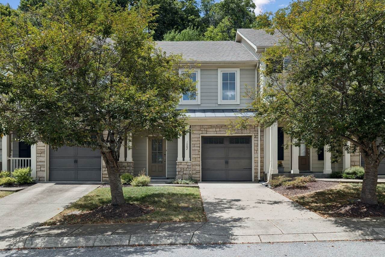 1082 Woodbury Falls Dr - Photo 1