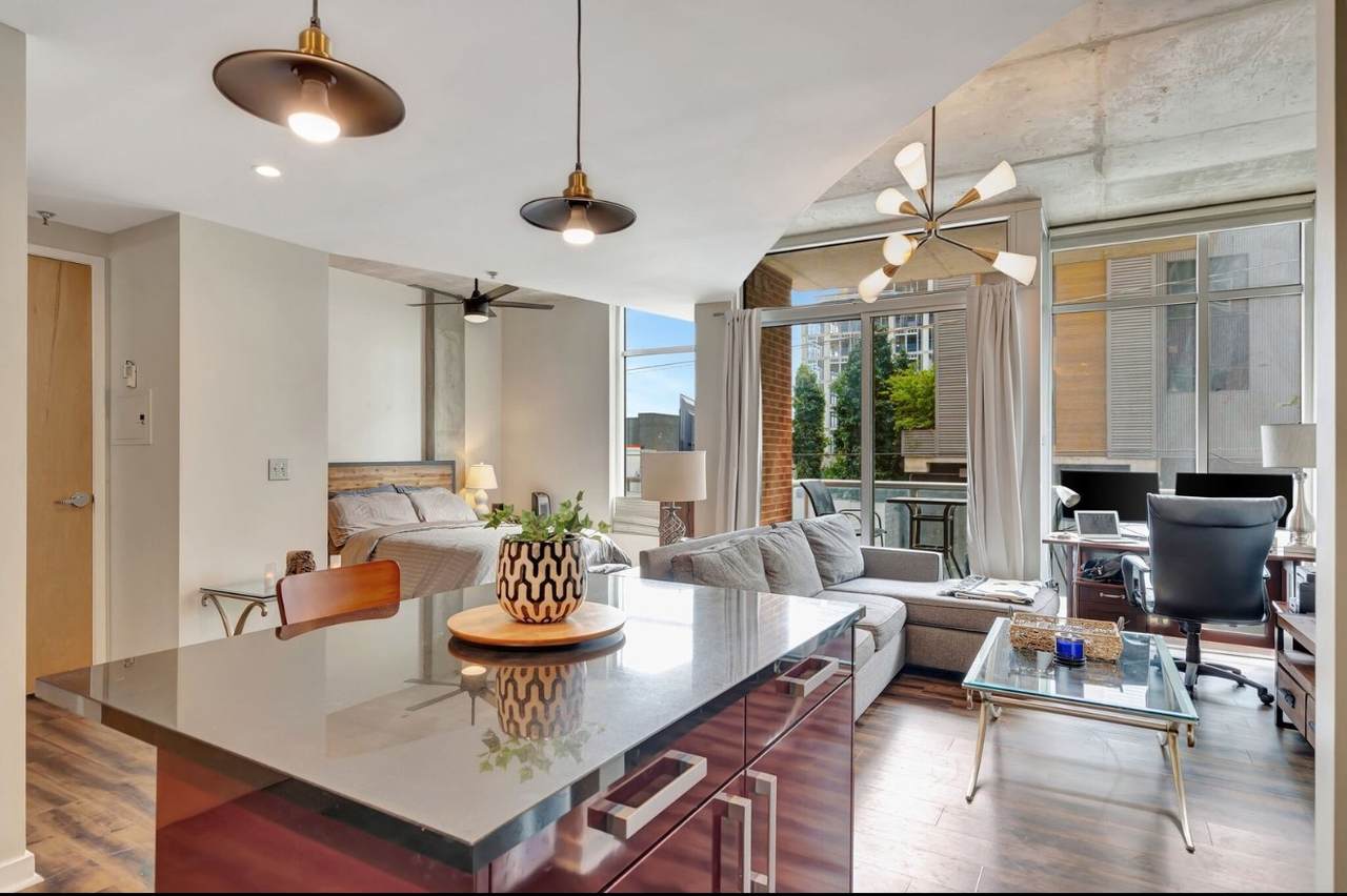 600 12th Ave - Photo 1