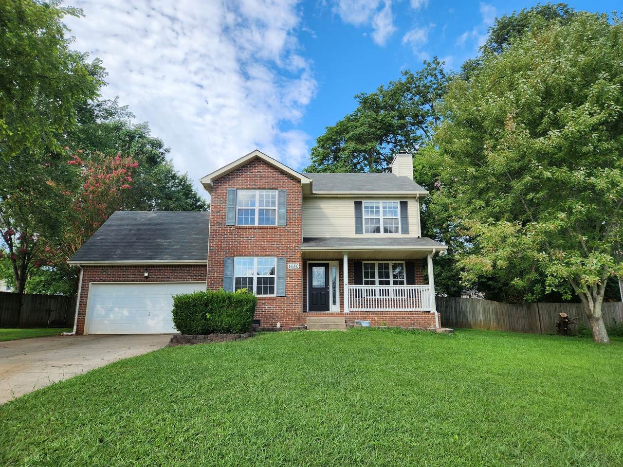 1680 Barrywood Cir - Photo 1