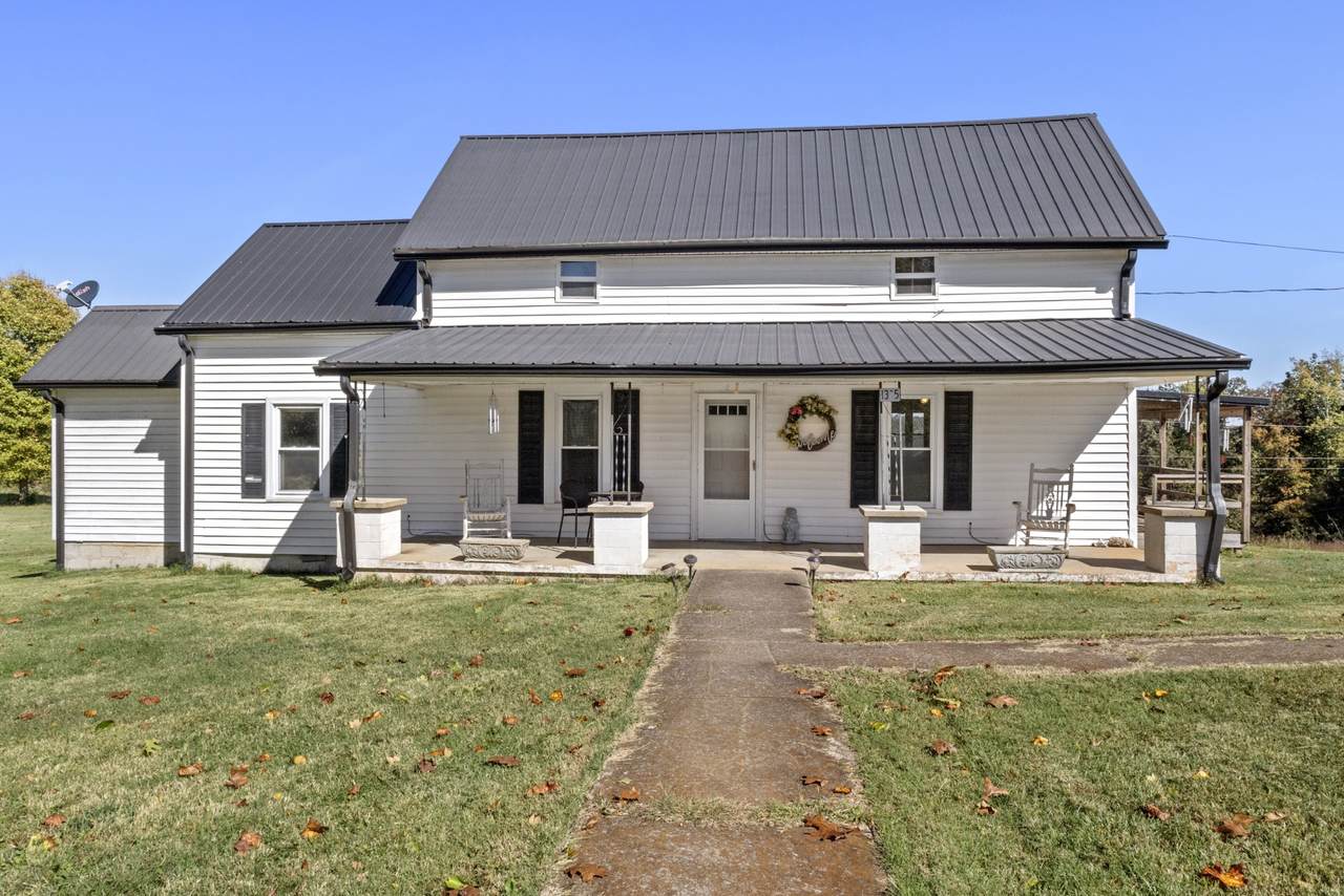 1325 Huggins Rd - Photo 1