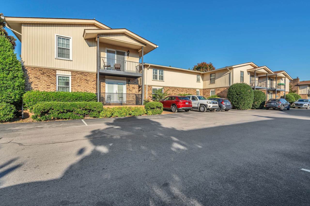 2116 Hobbs Rd - Photo 1