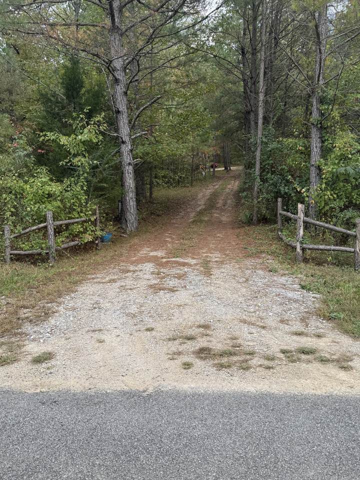 646 Brush Creek Rd - Photo 1