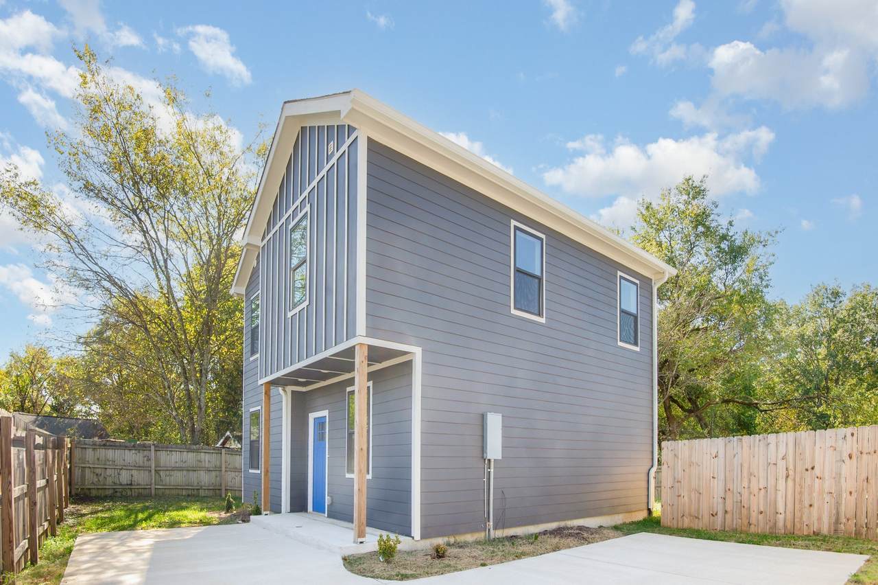 727 Flint Ridge Dr - Photo 1