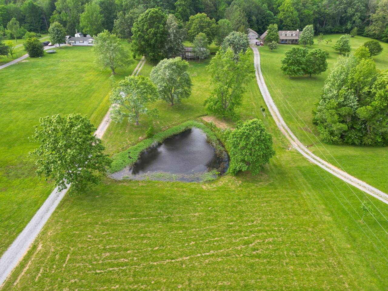 1776 Mosley Ferry Rd - Photo 1