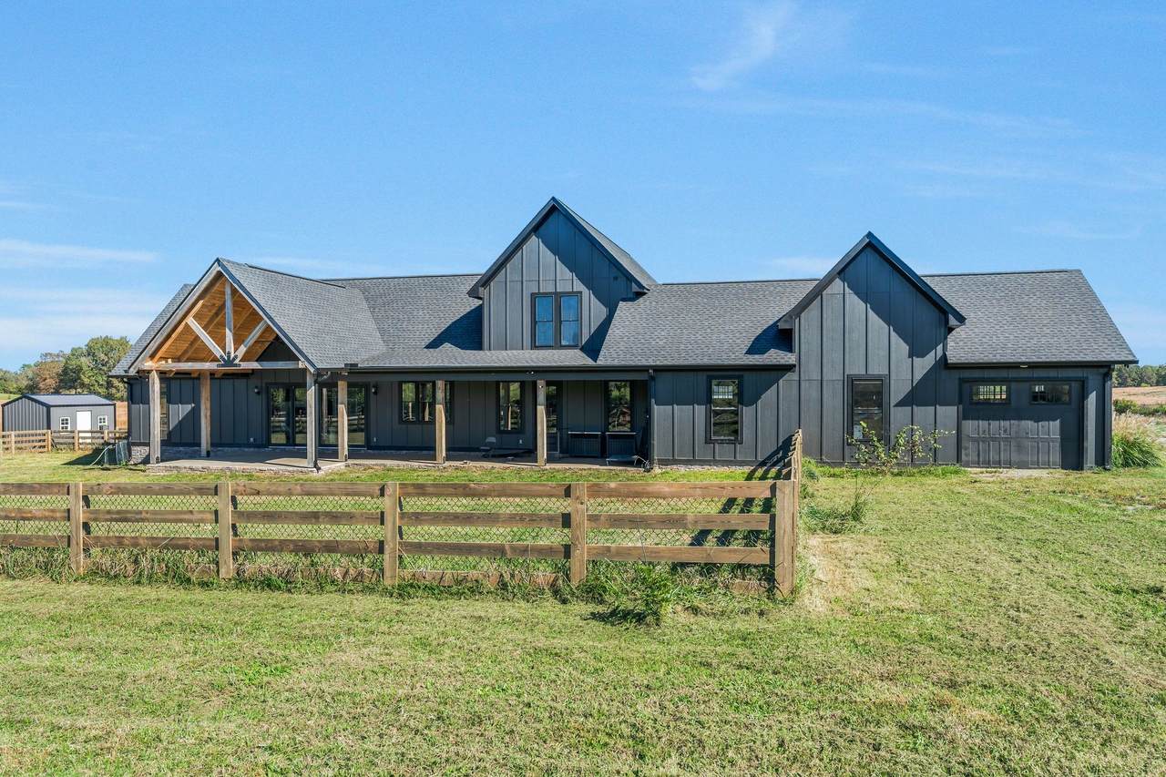 128 Emma Ln - Photo 1