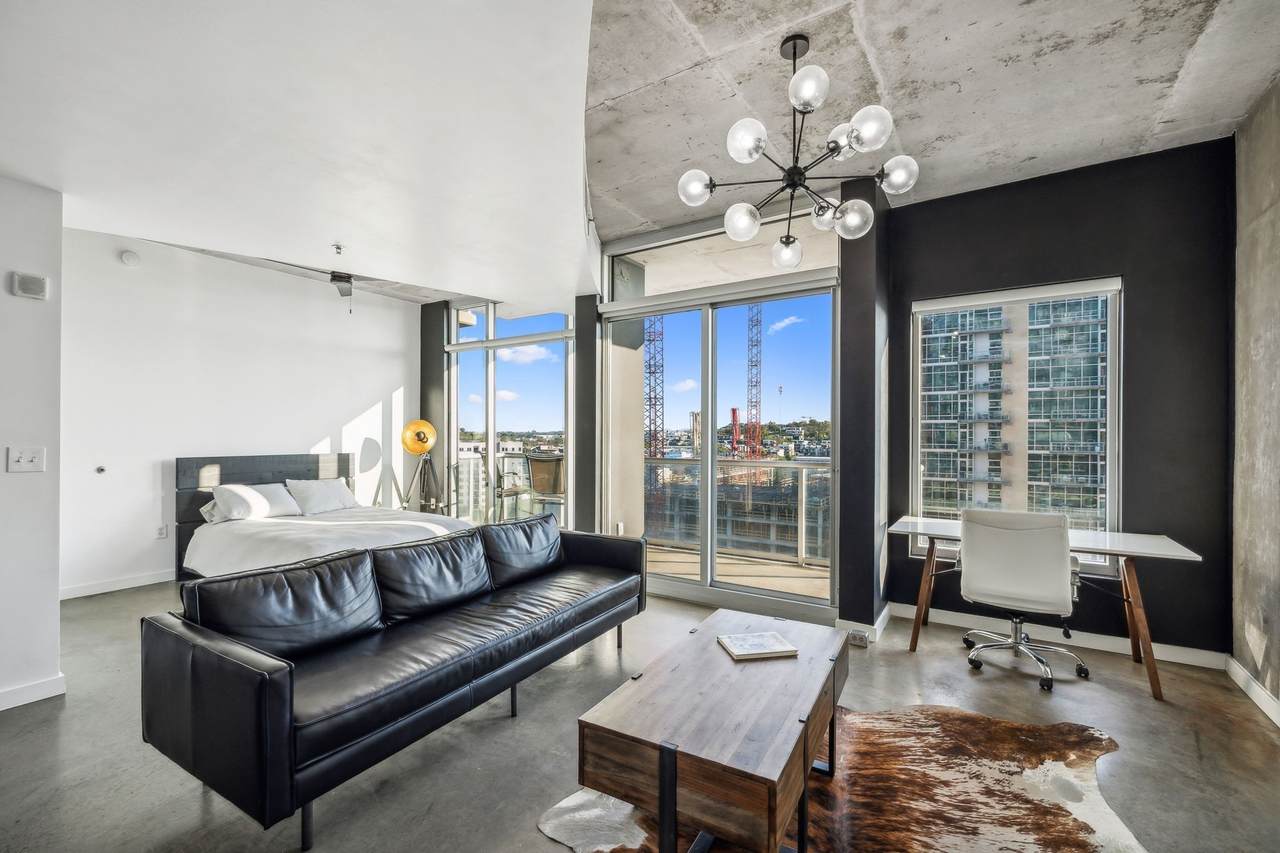 600 12th Ave - Photo 1