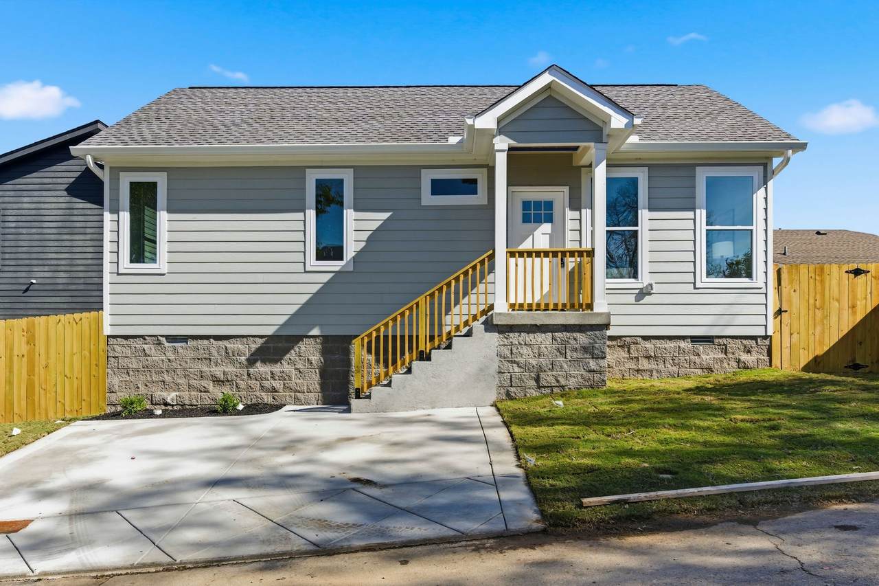 1903B 15th Ave - Photo 1