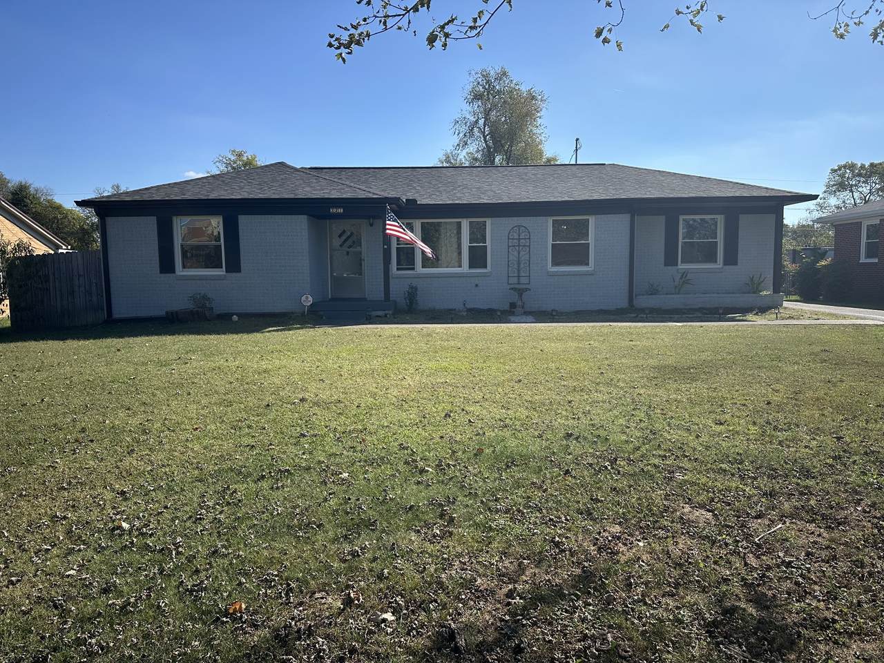 321 North Dr - Photo 1