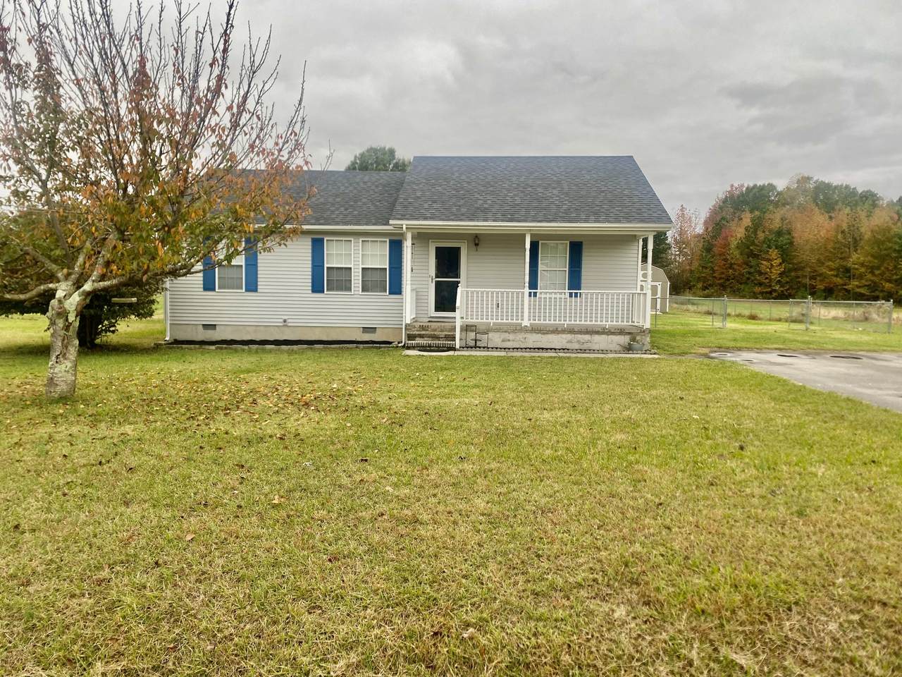 199 E Airport Dr - Photo 1