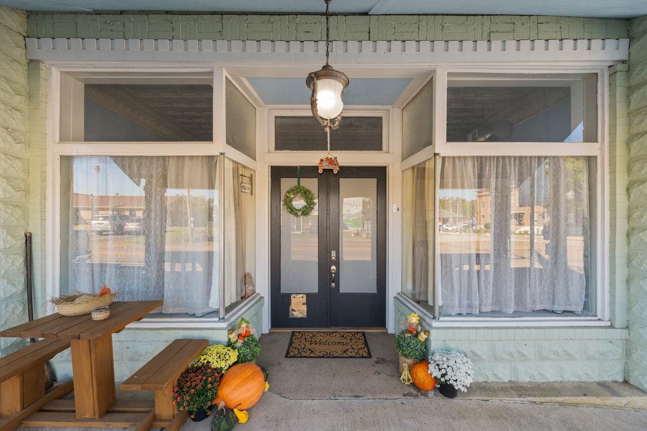 8 E Main St - Photo 1