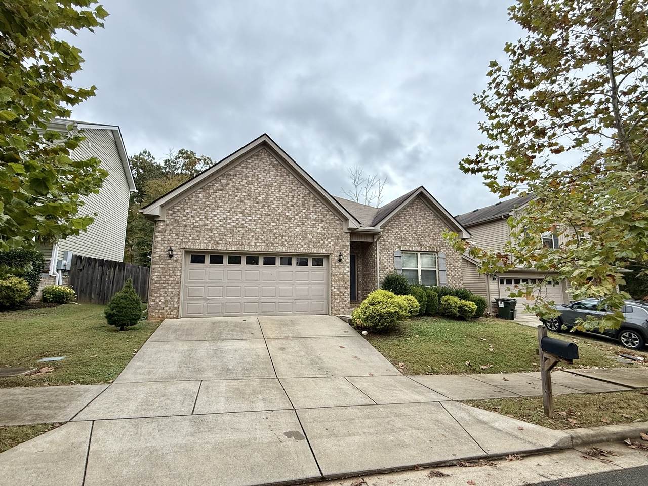 7102 Colquitt Way - Photo 1