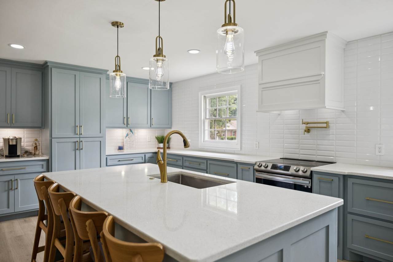 1005 Wilson Ln - Photo 1