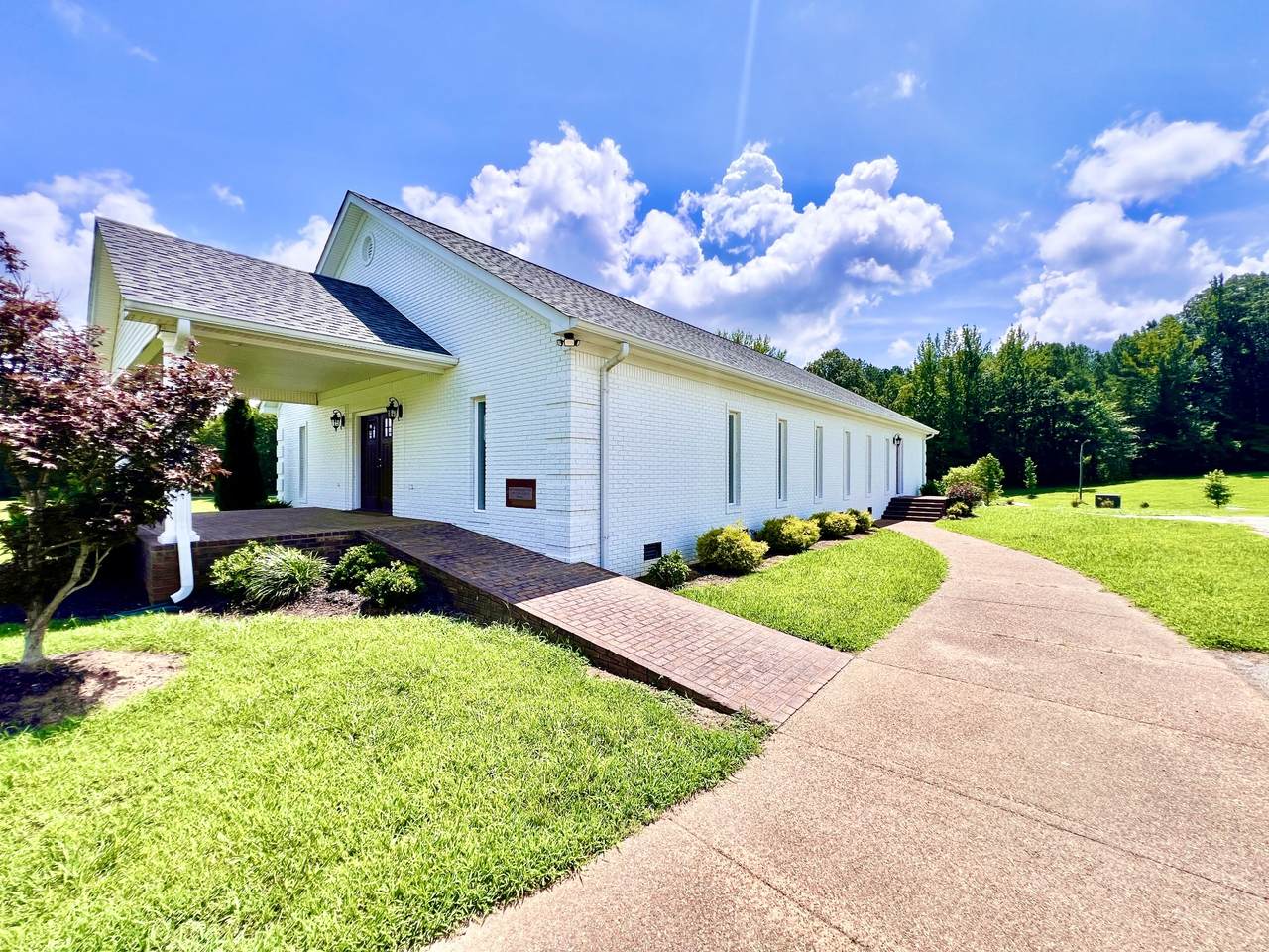 https://bt-photos.global.ssl.fastly.net/nashville/1280_boomver_1_RTC3035152-1.jpg