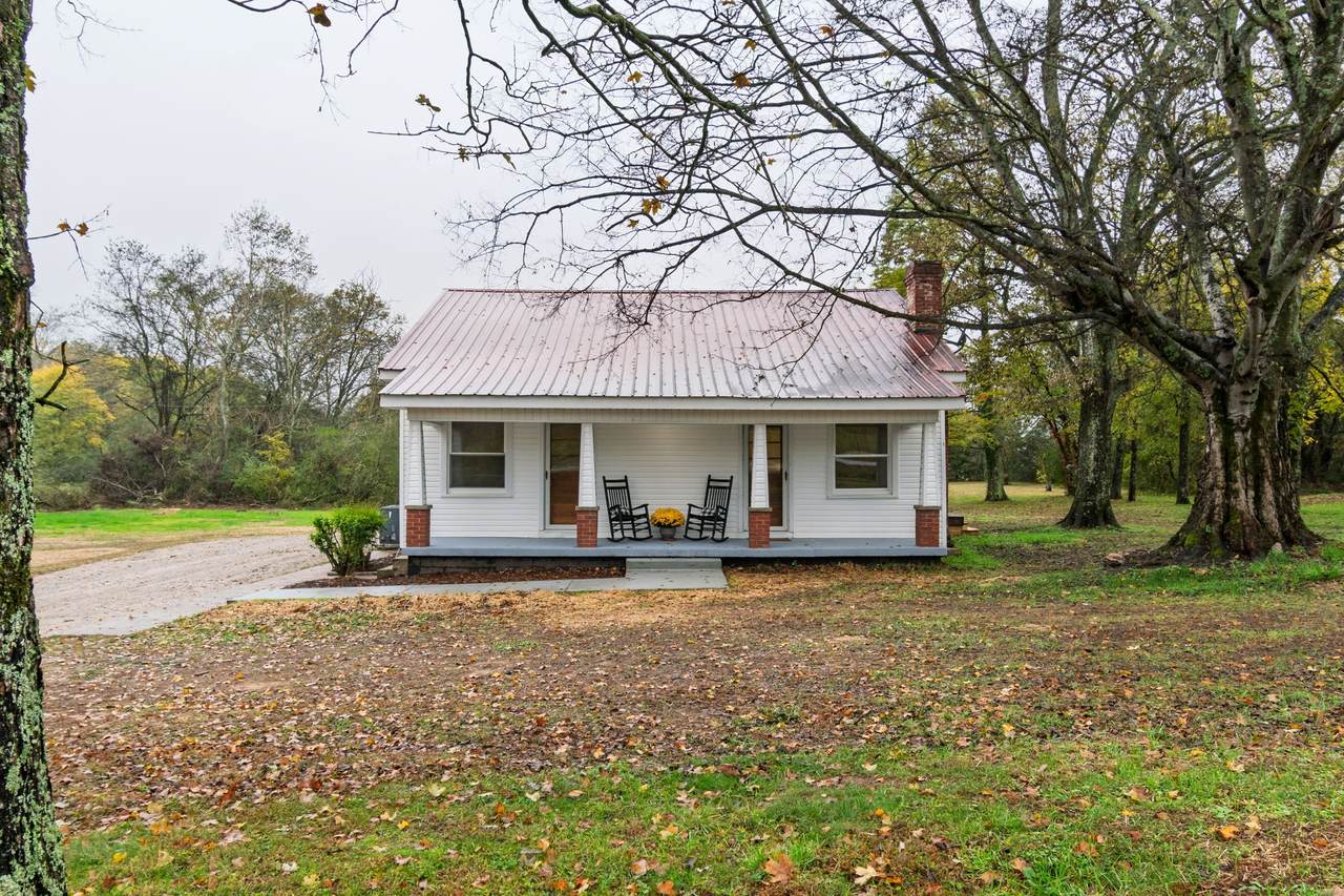 3109 Brown Hollow Rd - Photo 1