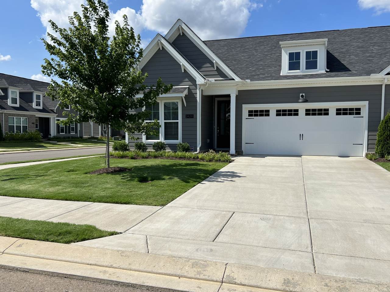 2420 Audubon Ln - Photo 1