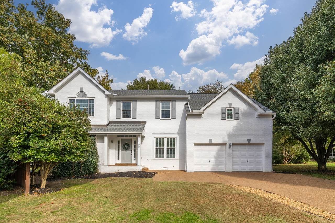 102 Lancelot Ln - Photo 1