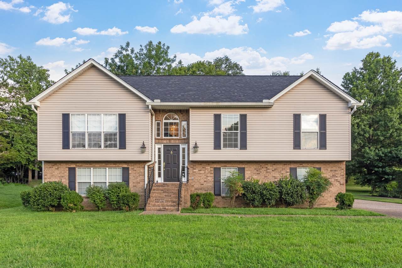 647 Durrett Dr - Photo 1