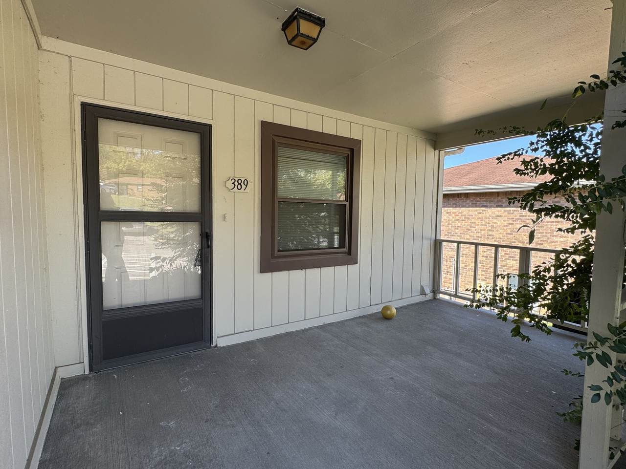 389 Deer Lake Dr - Photo 1