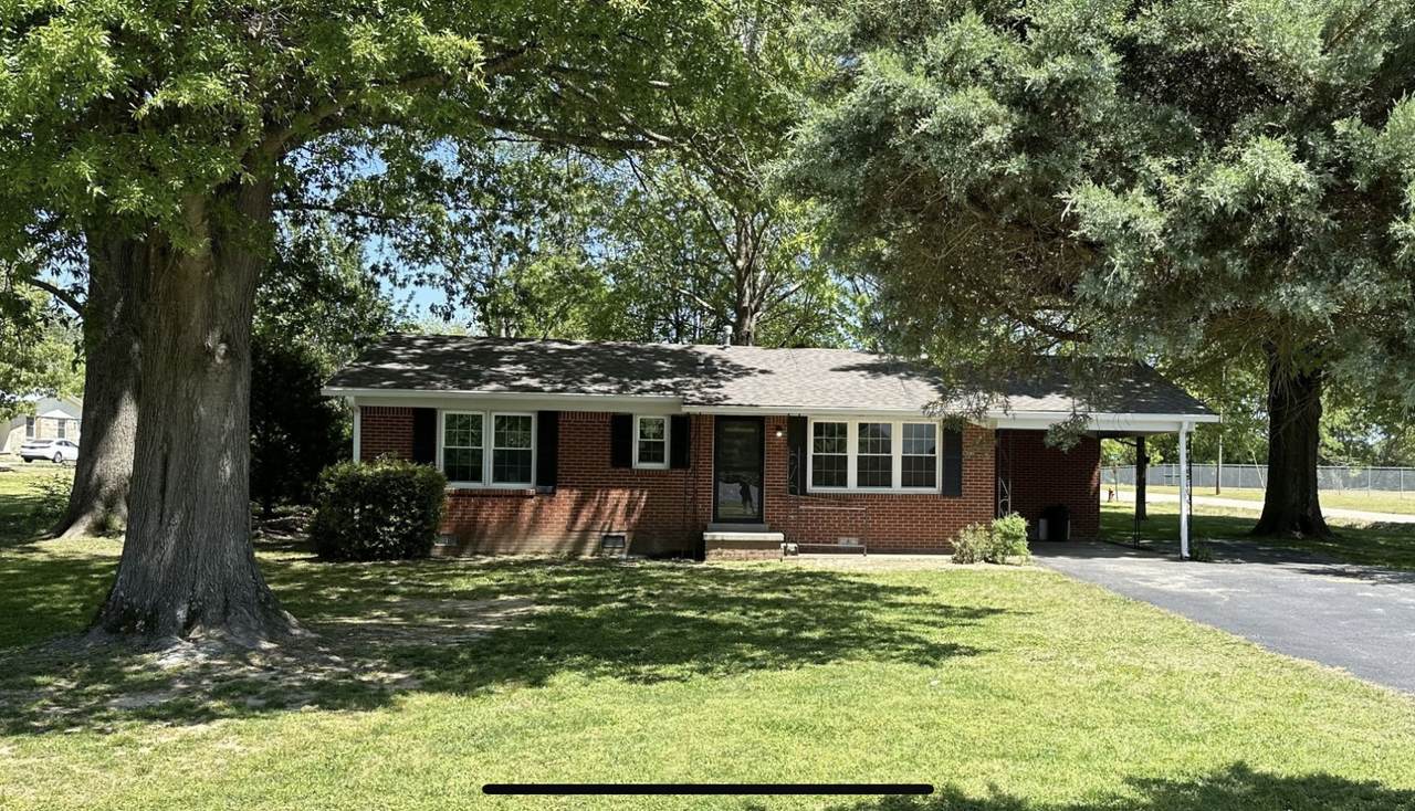 576 Luray Ave - Photo 1