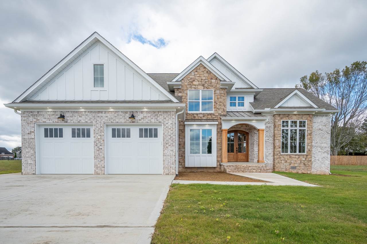 1050 Baylee Cir - Photo 1