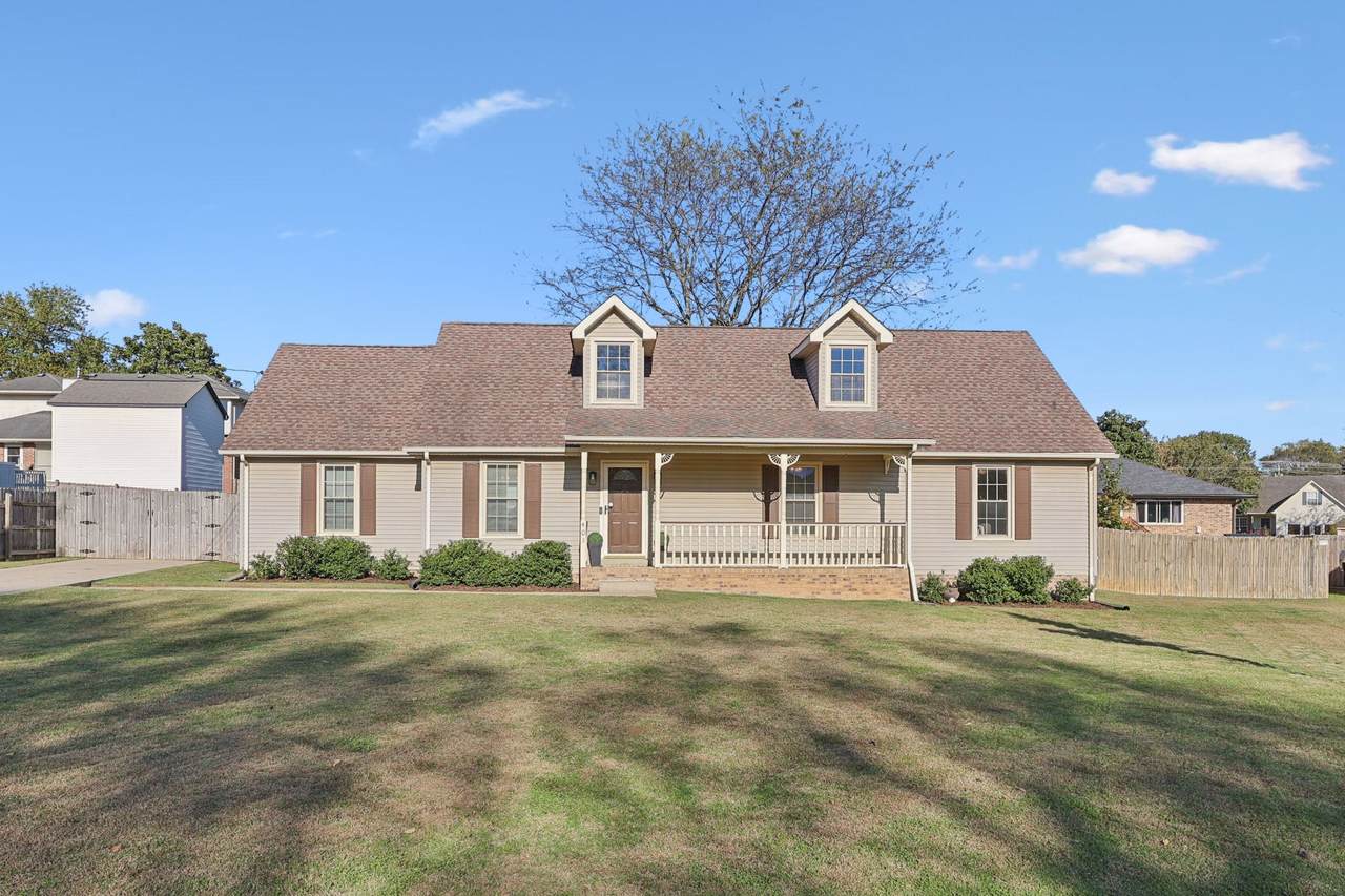 403 Acorn Ct - Photo 1