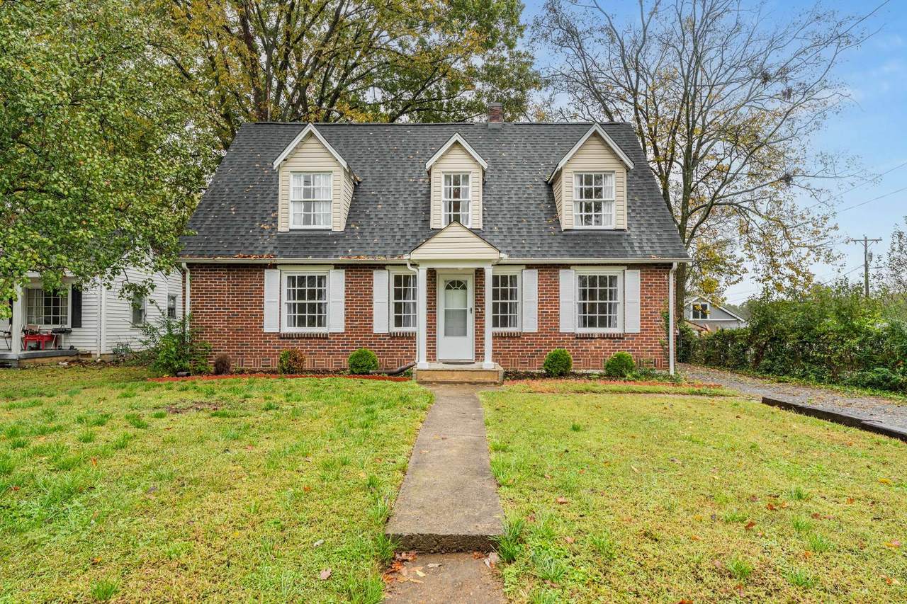 845 Walnut St - Photo 1