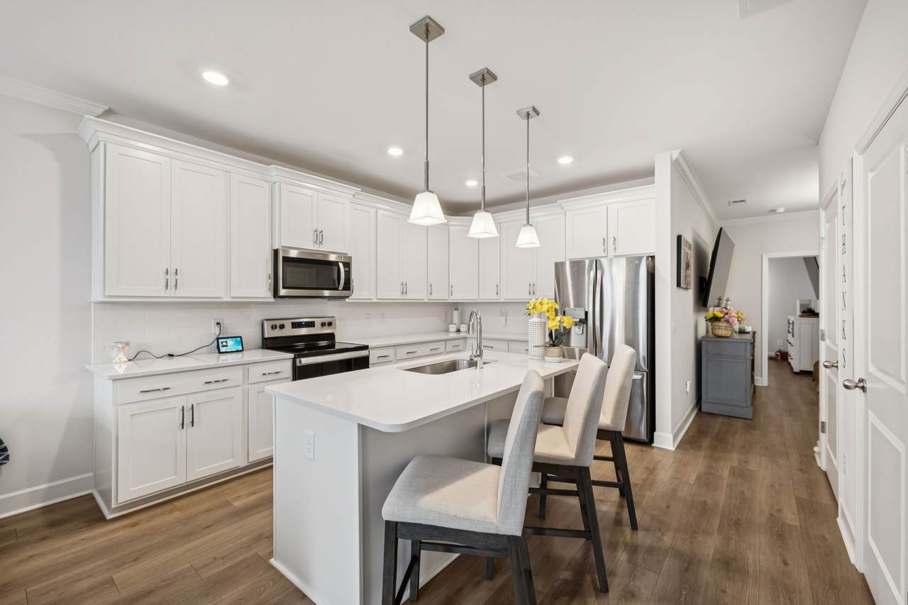 1101 Vida Way - Photo 1