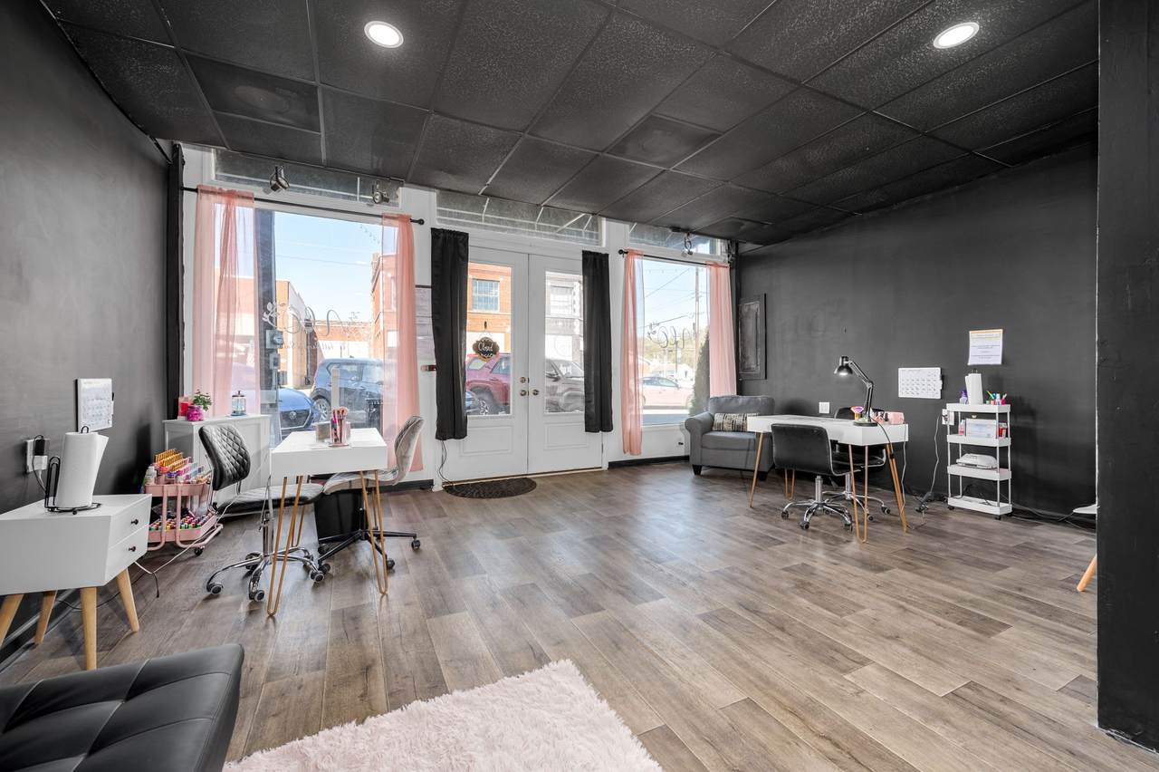 229 N 1st St - Photo 1