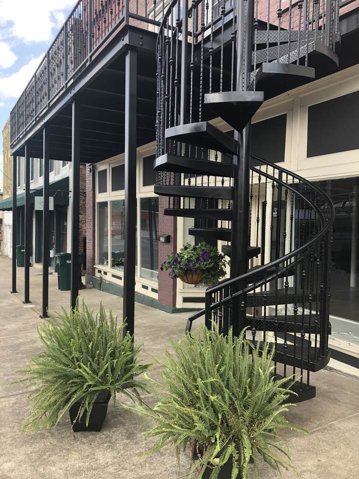 225 N 1st St - Photo 1