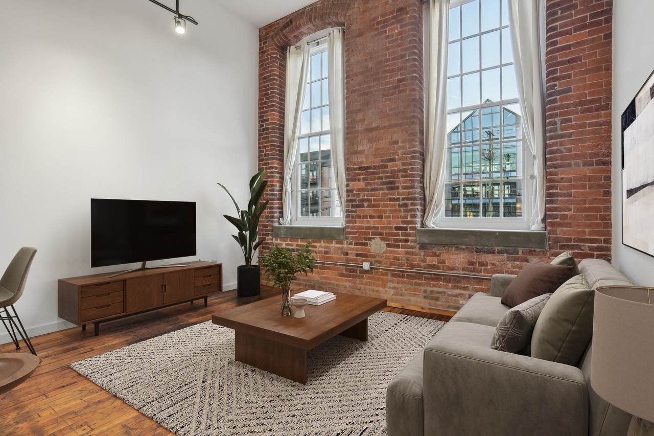 1350 Rosa L Parks Blvd - Photo 1