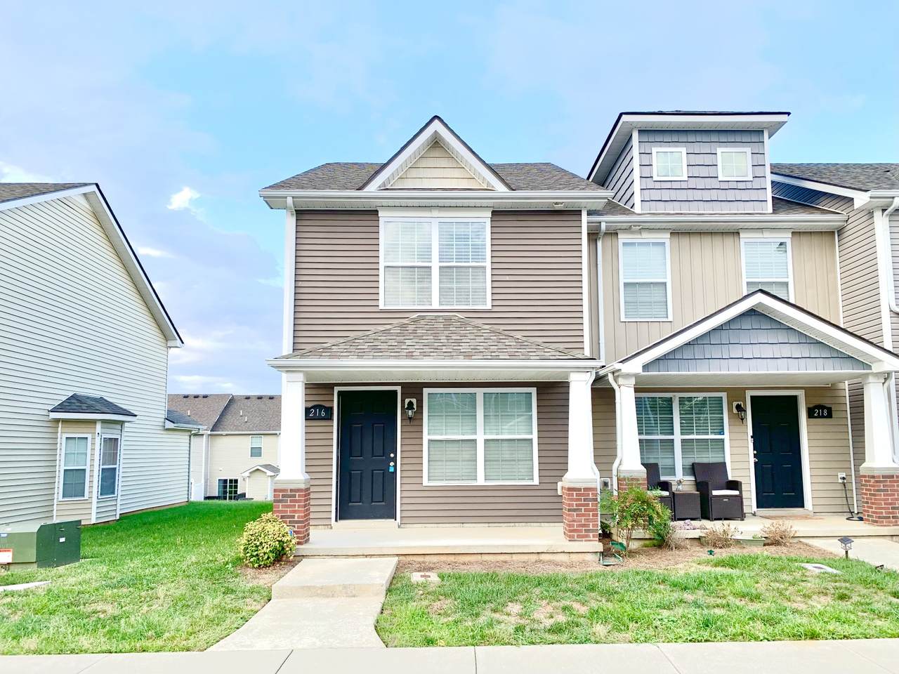 216 Alexander Blvd - Photo 1