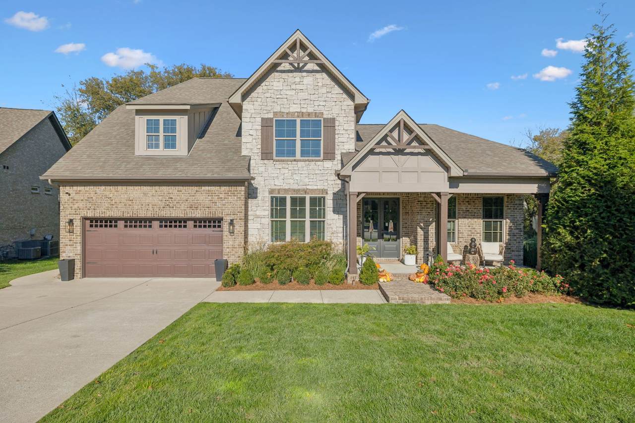 2734 Paddock Park Dr - Photo 1