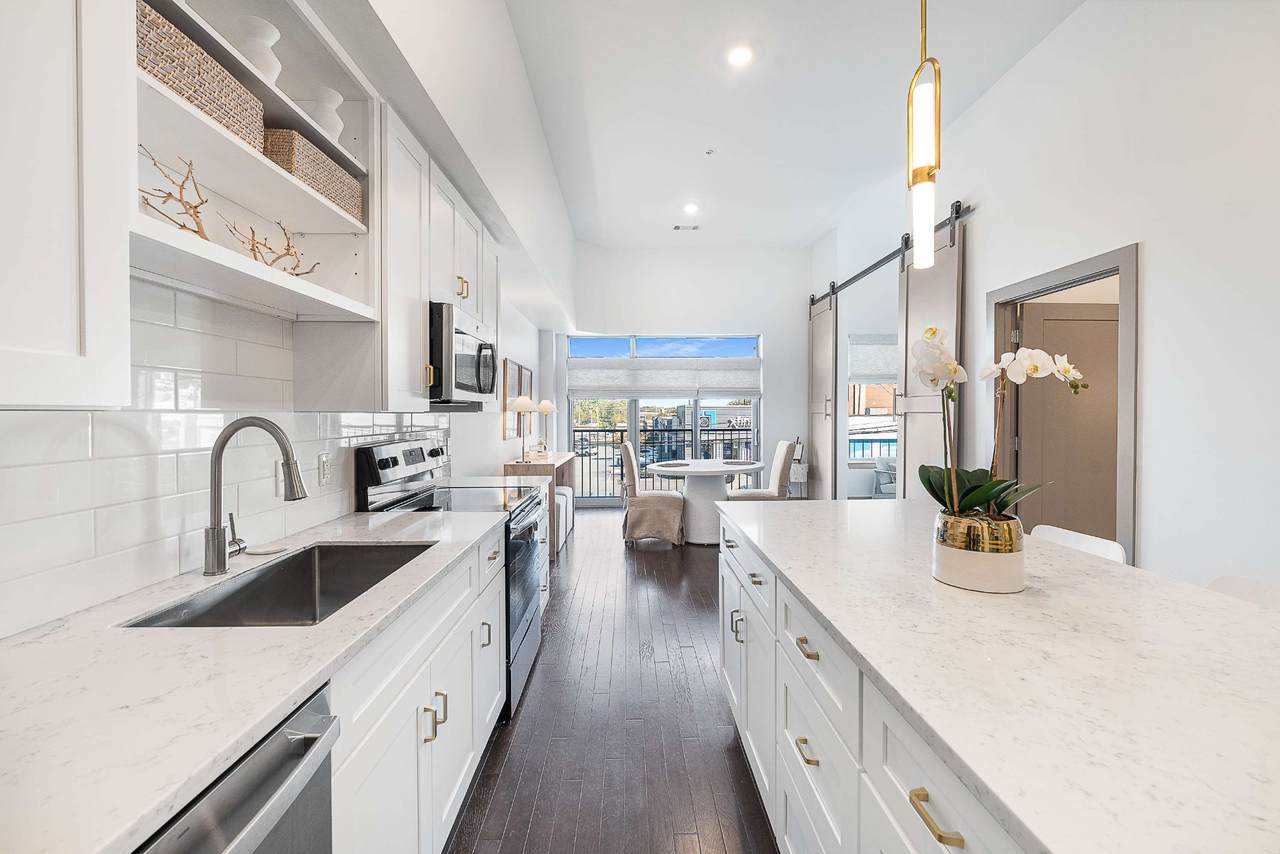 2407 8th Ave - Photo 1